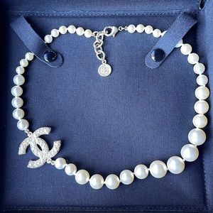 Authentic Chanel Pearl Choker